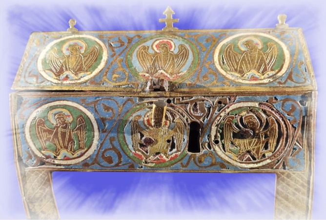 Église de Cros (63810): Inauguration de l’exposition de la châsse médiévale Église de Cros (63810): Inauguration de l’exposition de la châsse médiévale