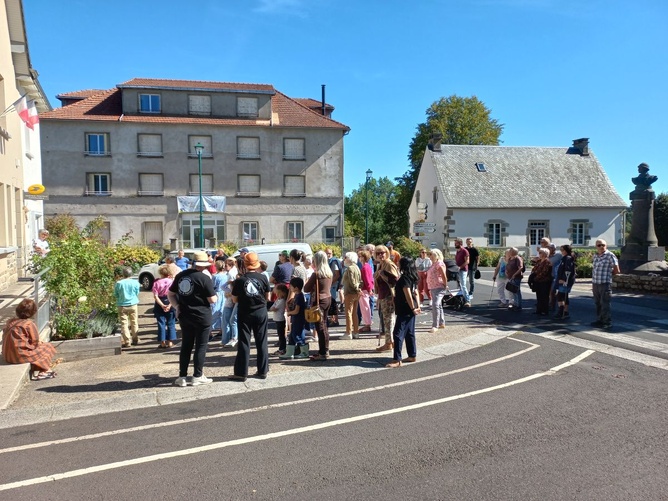 RETOUR SUR LES JOURNÉES DU PATRIMOINE DES SAMEDI 19 ET DIMANCHE 20 SEPTEMBRE 2026 À LARODDE RETOUR SUR LES JOURNÉES DU PATRIMOINE DES SAMEDI 19 ET DIMANCHE 20 SEPTEMBRE 2026 À LARODDE